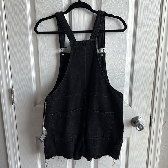 Black Denim Cutoff Overalls Shorts - Picture 3 of 5